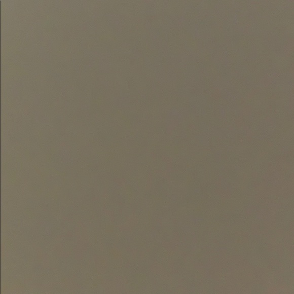 Meet your Posher, Ava - Picture 1 of 1